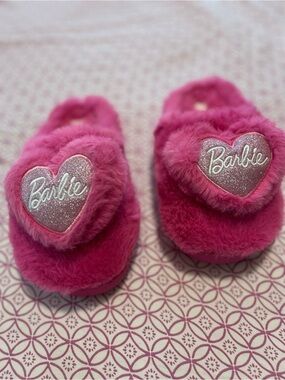 Barbie Plush Heart Slippers - Fuchsia Pink for 4-6 yr old
